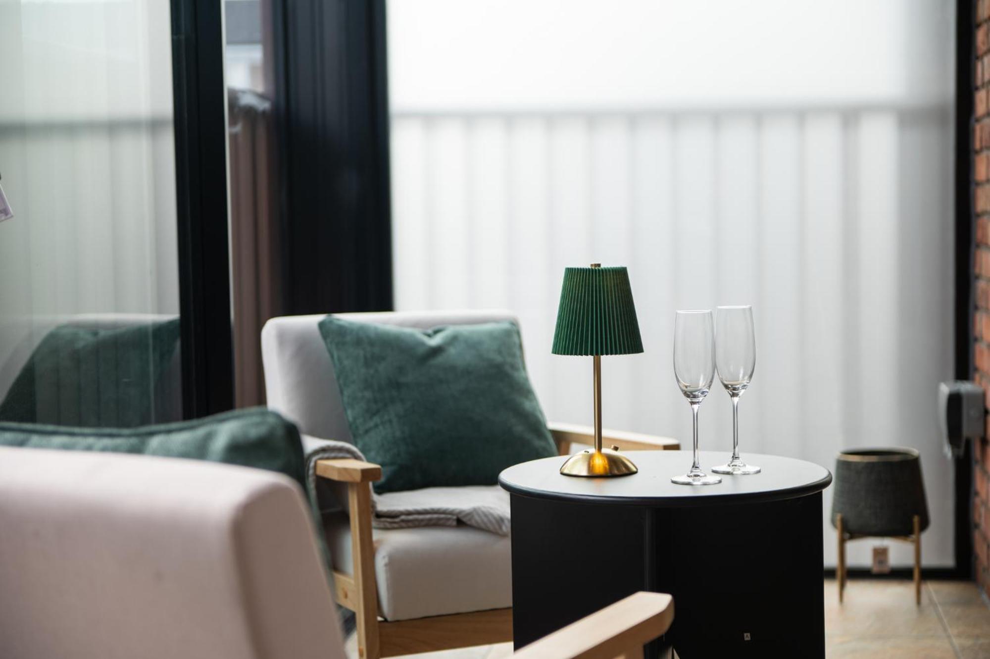 Fulham Luxury High-spec With Large Balcony, Location, Near Fulham And Chelsea Stadiums *